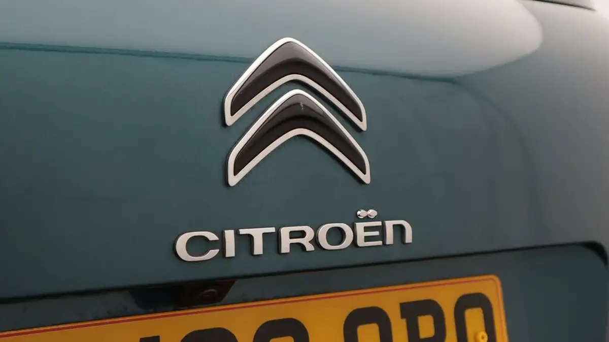 2020-citroen-c5-aircross-15bluehdi-flair-big-20