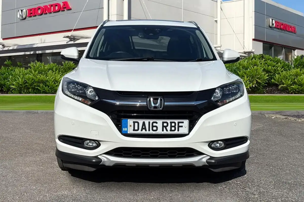 2016-honda-hr-v-15-i-vtec-ex-cvt-big-3