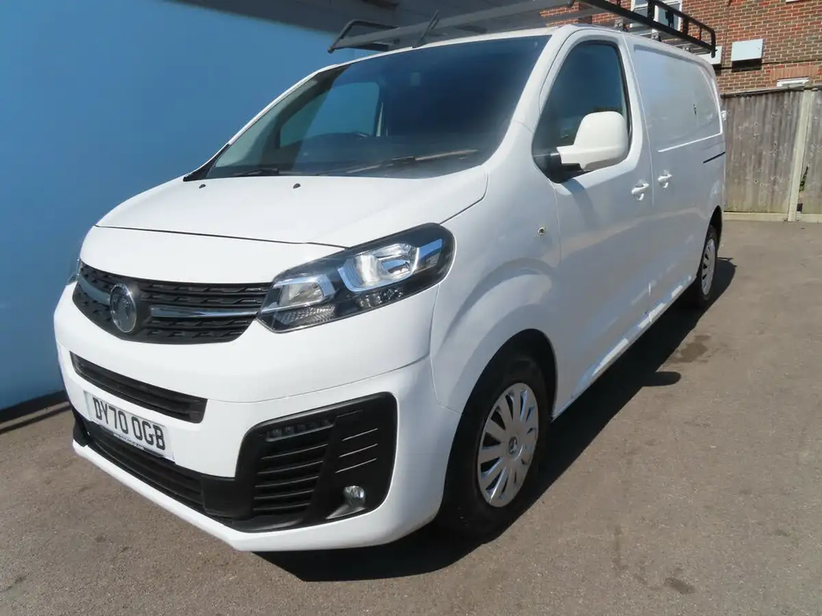 2020-vauxhall-vivaro-20td-3100-l1h1-sportive-120pseu6dt-panel-big-5