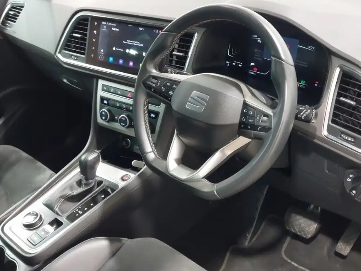 2024-seat-ateca-15-ecotsi-xperience-dsg-big-15