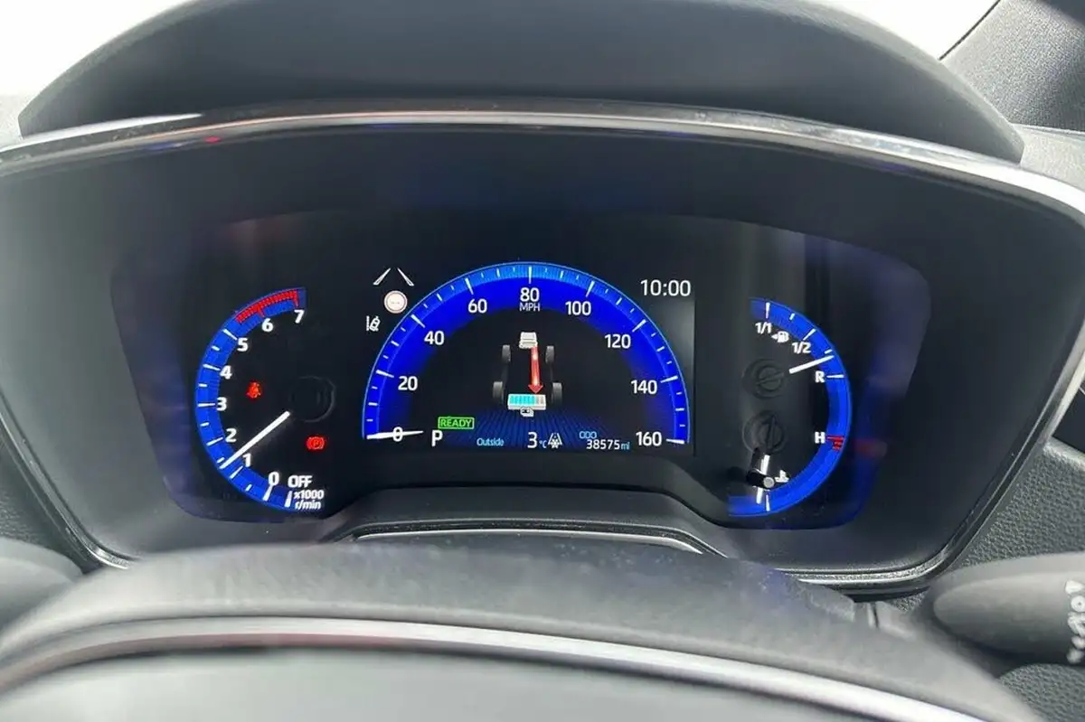 2022-toyota-corolla-18-vvt-i-icon-tech-spare-wheel-touring-sports-5d-big-14