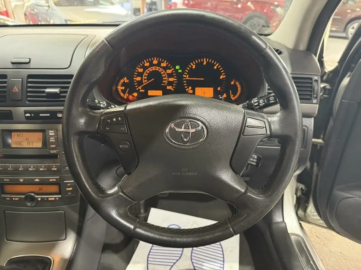 2007-toyota-avensis-20td-t3-x-estate-5d-big-23