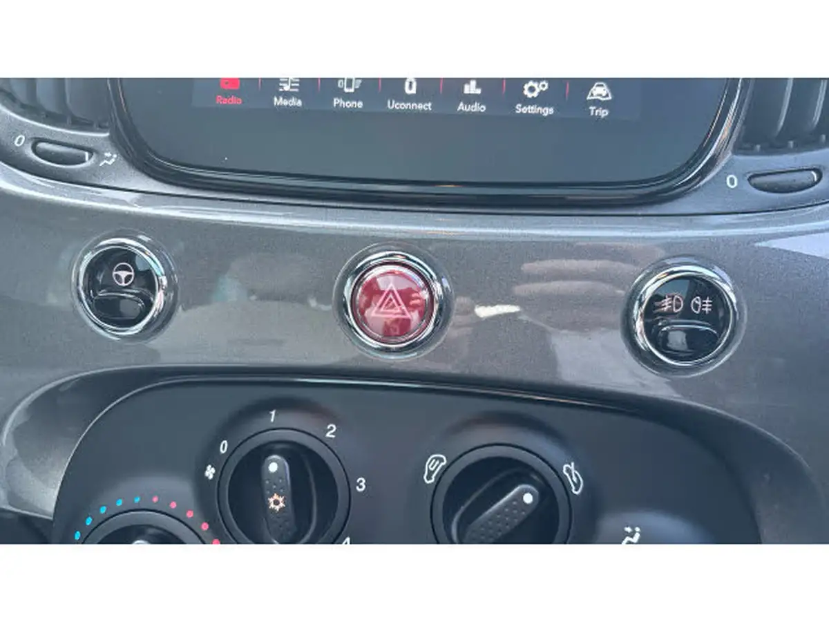 2021-fiat-500-10-dolcevita-big-21