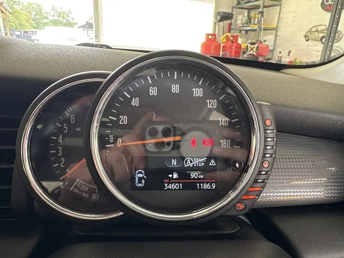2016-mini-cooper-15-cooper-ss-hatchback-3d-big-13