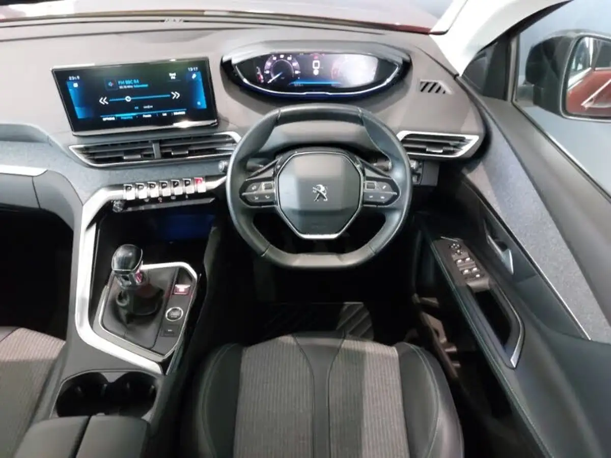 2022-peugeot-5008-suv-15-bluehdi-allure-premium-big-6