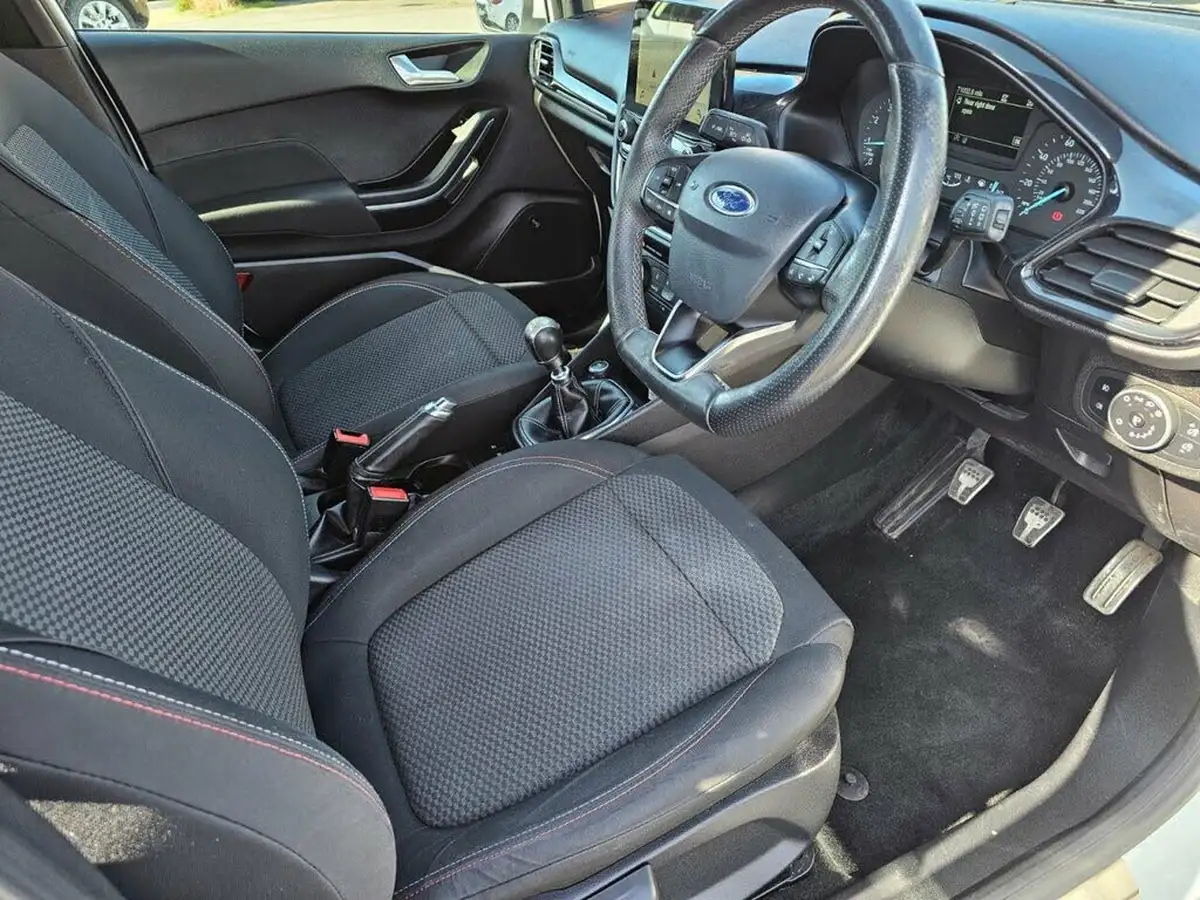 2018-ford-fiesta-10t-st-line-100ps-5d-big-10