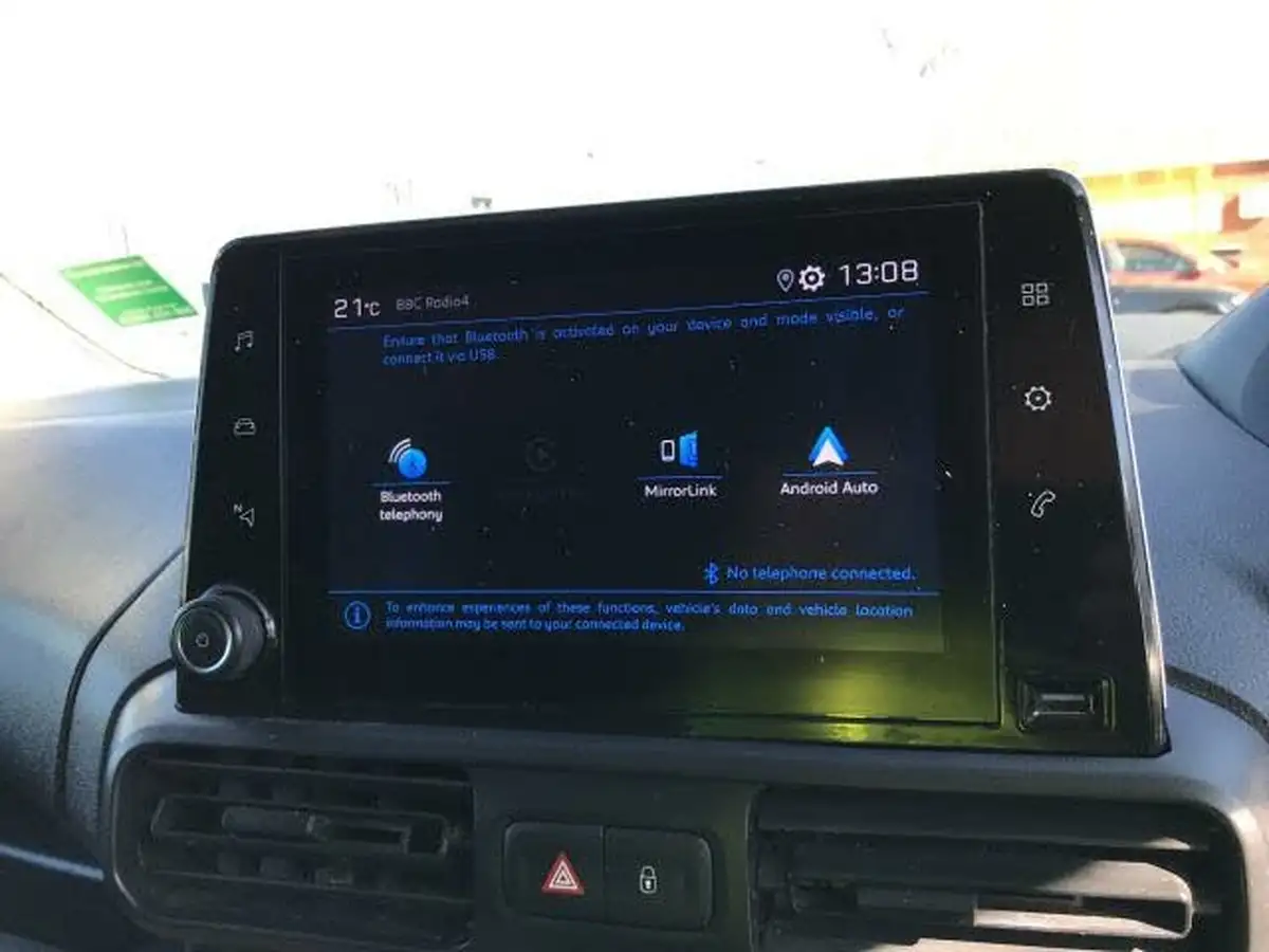 2020-peugeot-partner-15-bluehdi-1000-professional-100ps-eu6dt-panel-big-22