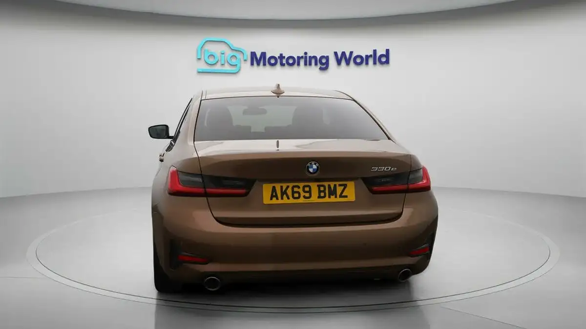 2019-bmw-3-series-20-330e-sport-pro-big-6