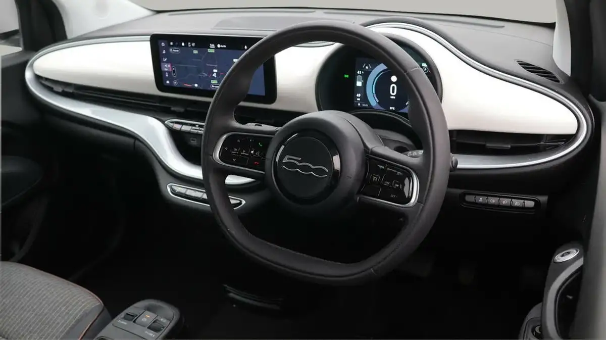 2022-fiat-500-e-icon-117bhp-big-9