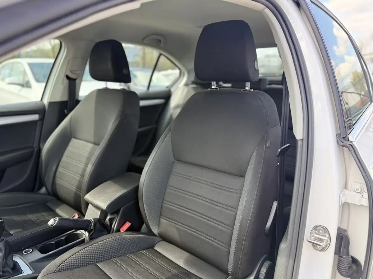 2019-skoda-octavia-10-tsi-se-technology-hatchback-big-21