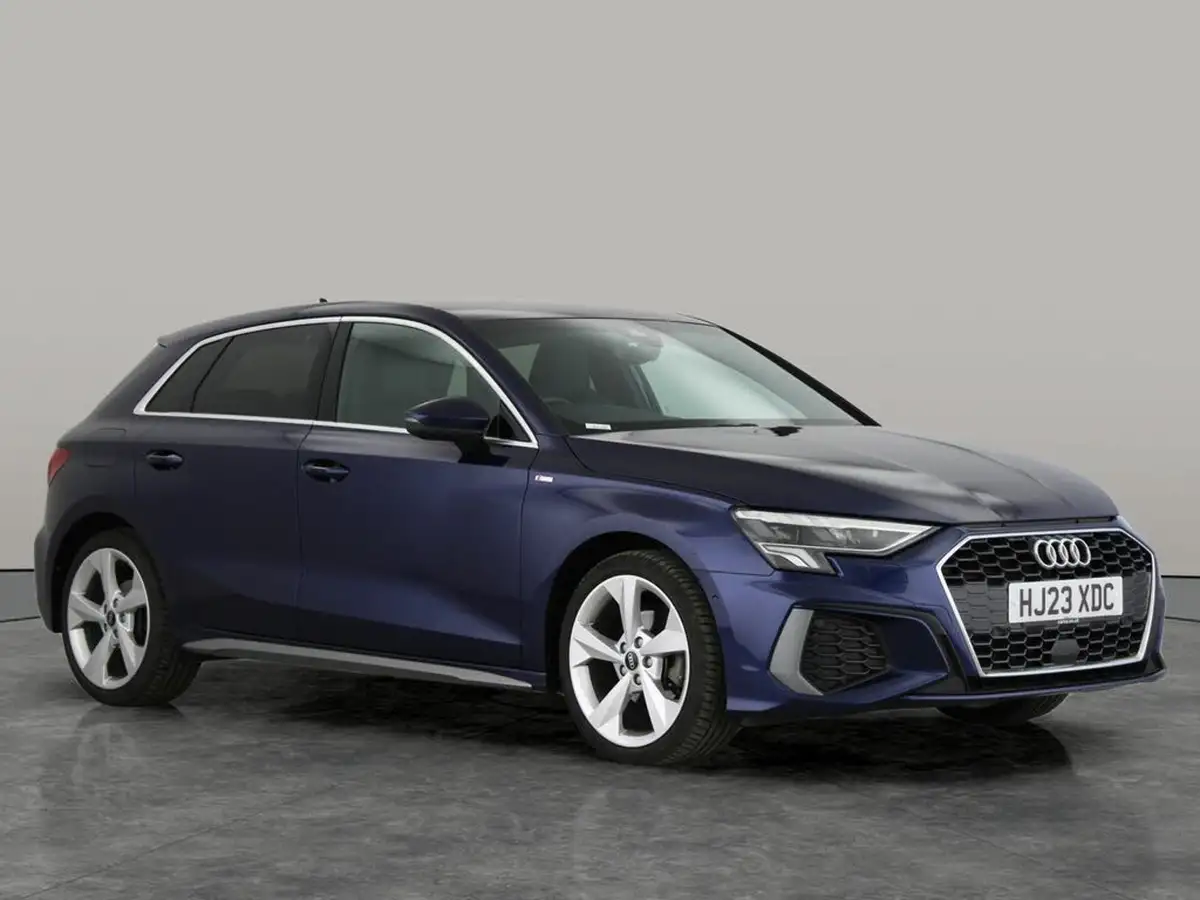 2023-audi-a3-15-35-tfsi-s-line-sportback-5d-big-7