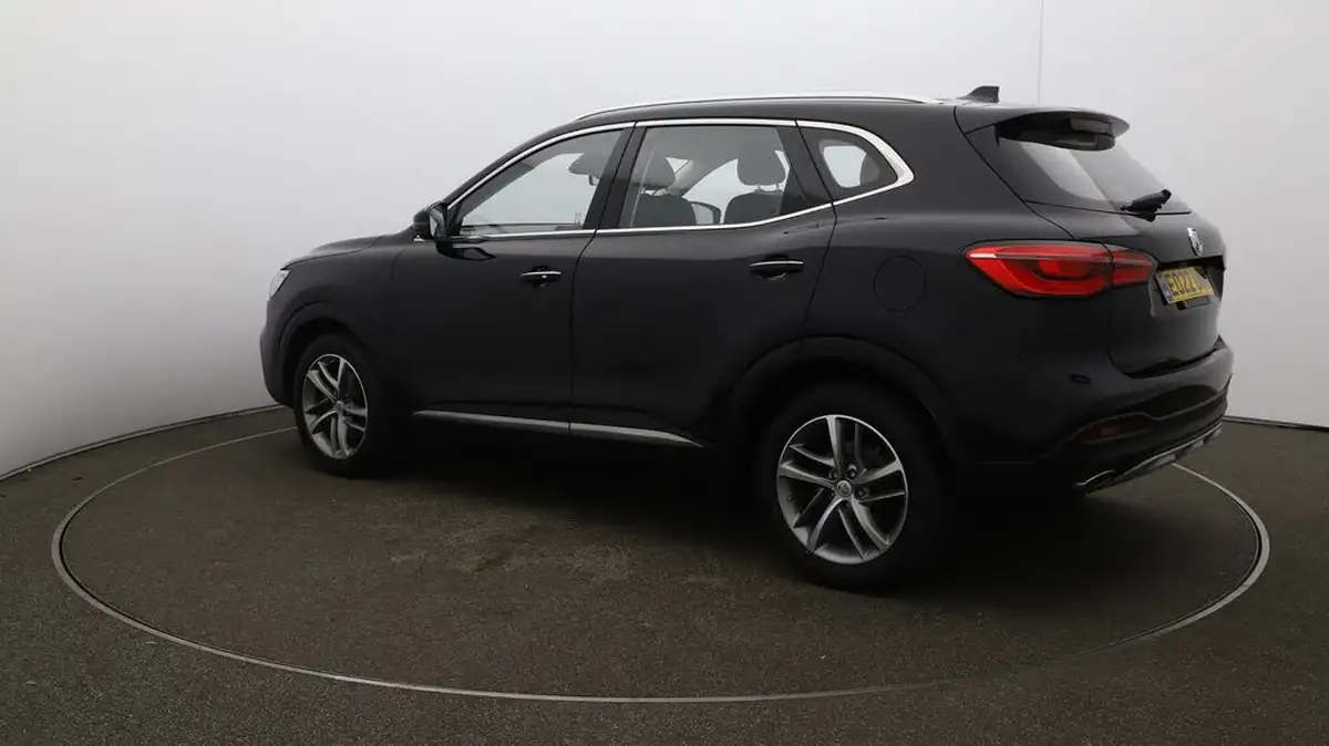 2022-mg-hs-15t-gdi-excite-162ps-big-25