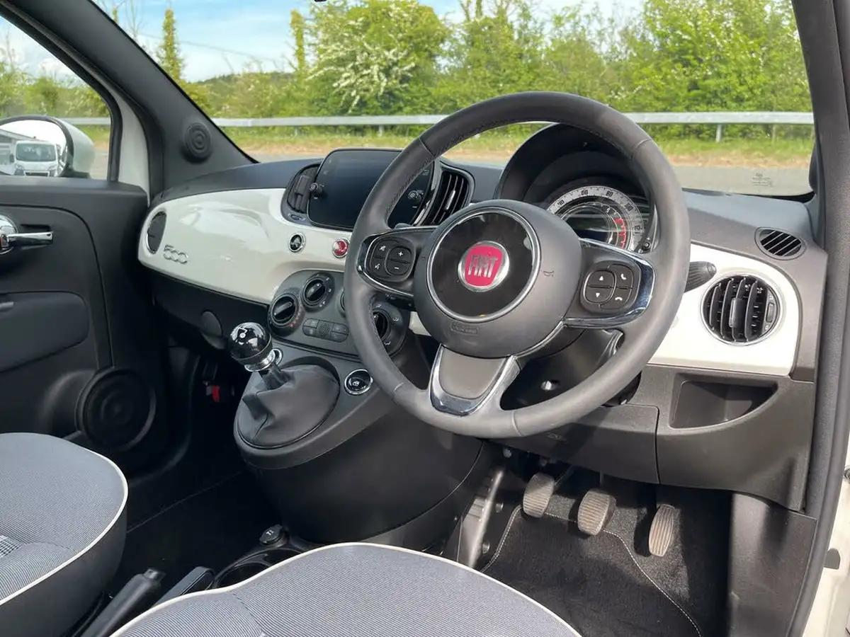 2019-fiat-500-12-lounge-big-14