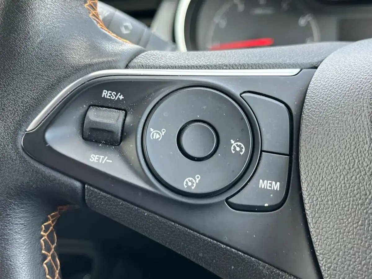 2020-vauxhall-crossland-x-12-elite-nav-130ps-turbo-auto-big-23