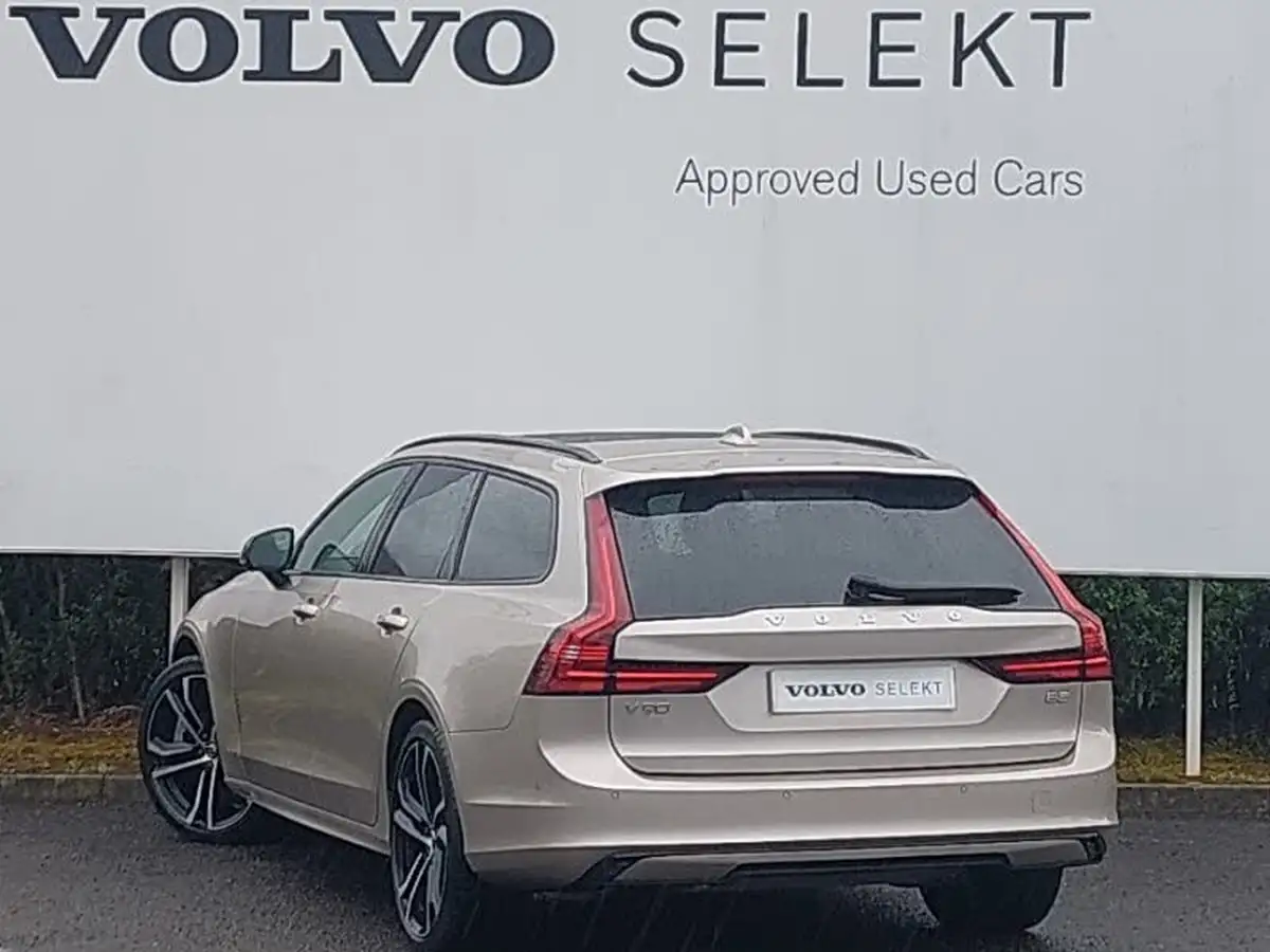 2023-volvo-v90-20-b5-ultimate-247bhp-big-1