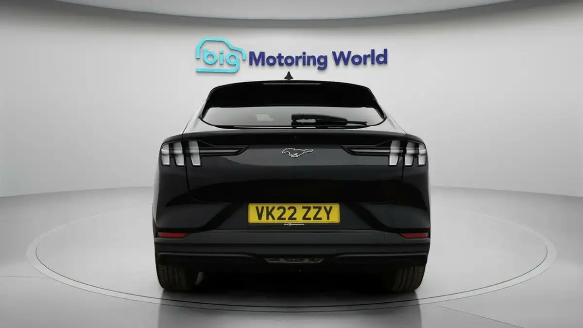 2022-ford-mustang-mach-e-e-standard-range-big-5