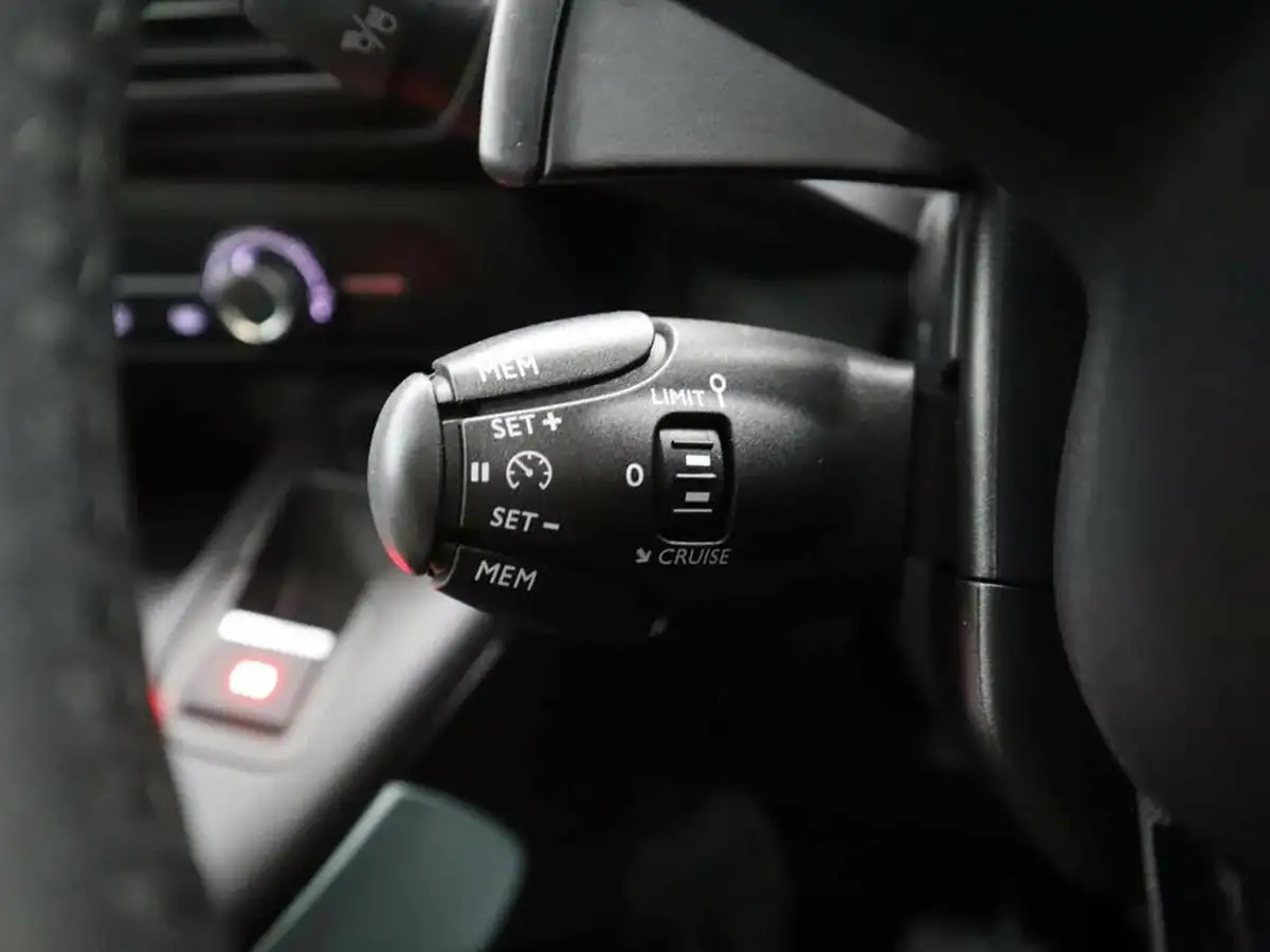 2019-citroen-berlingo-15bluehdi-flair-m-size-130ps-eat8-big-24