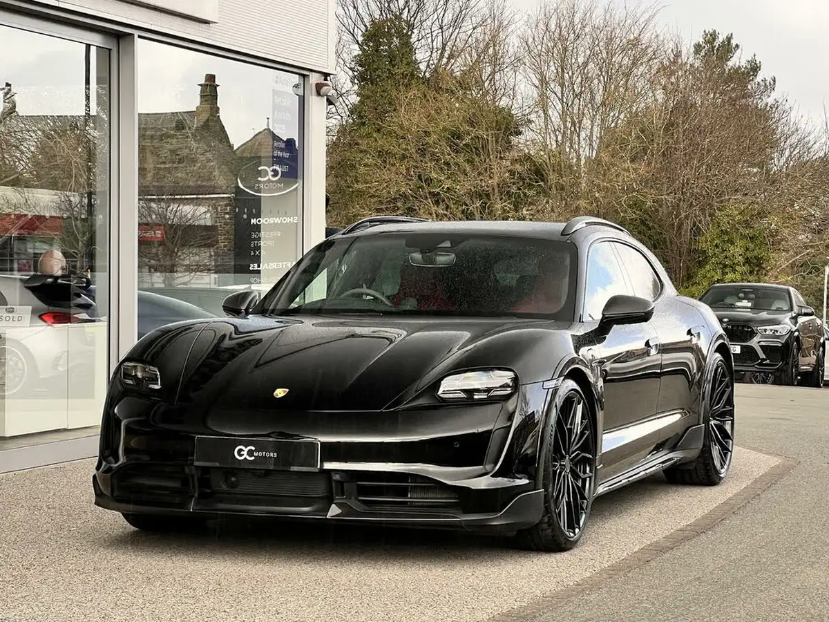 2021-porsche-taycan-e-turbo-s-cross-turismo-big-0