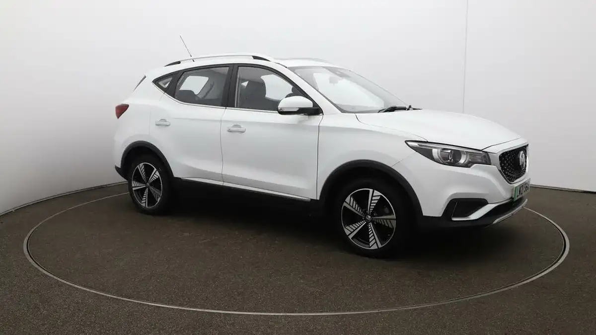 2021-mg-zs-suv-e-exclusive-ev-big-38