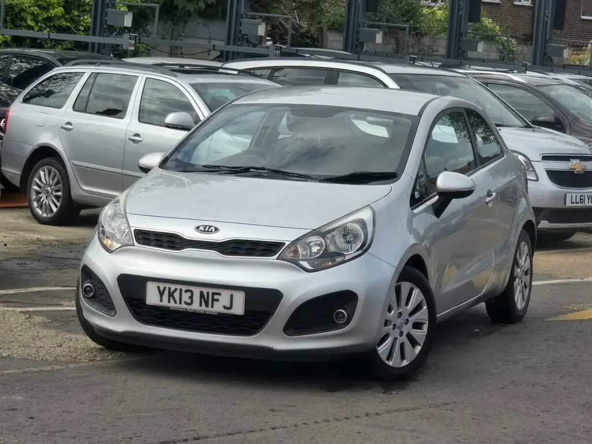 2013-kia-rio-14-2-3d-auto-big-7