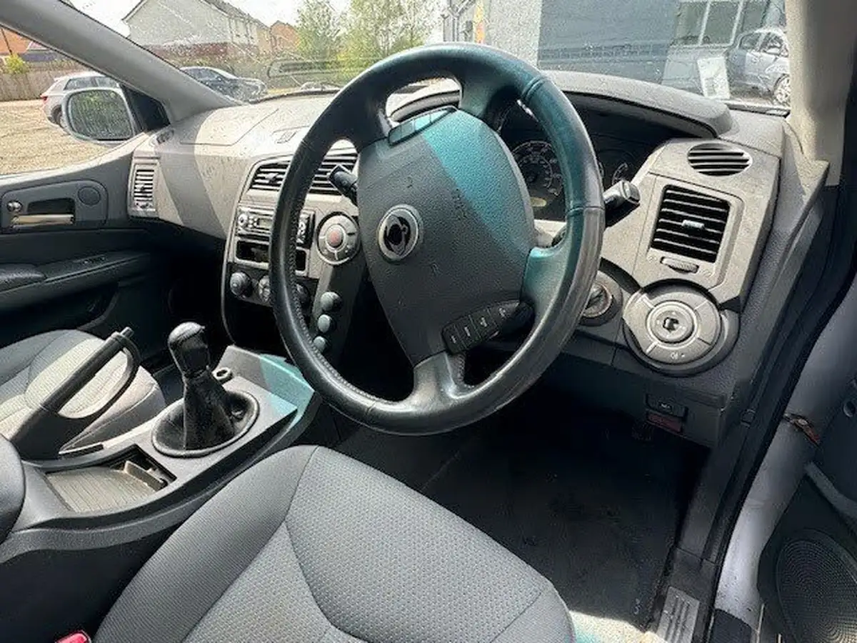 2010-ssangyong-kyron-big-10