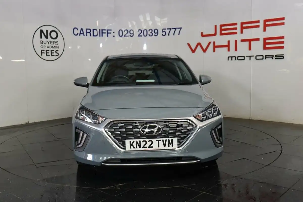 2022-hyundai-ioniq-16-gdi-premium-se-hybrid-big-6