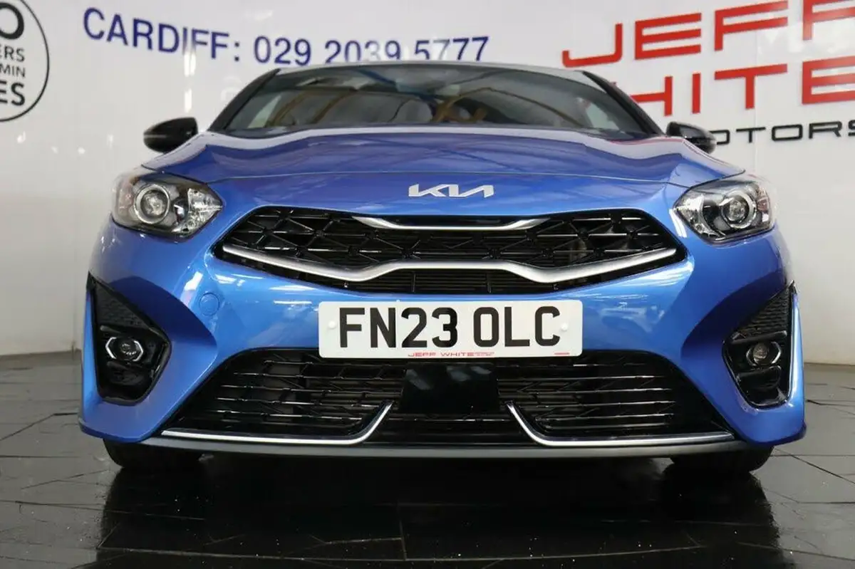 2022-kia-pro-ceed-15-t-gdi-gt-line-big-10