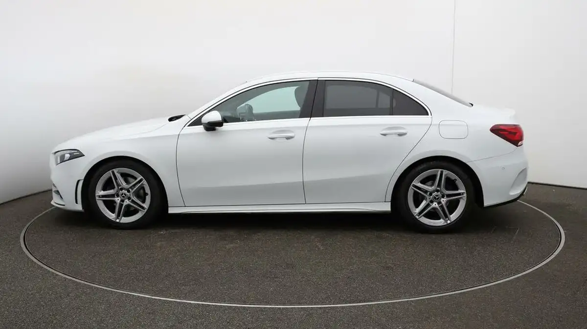 2020-mercedes-benz-a-class-13-a180-amg-line-executive-saloon-4d-7g-dct-big-56