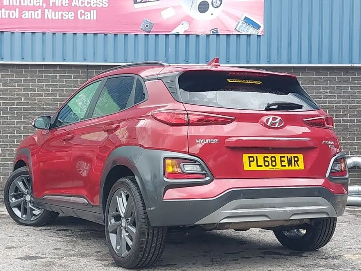 2019-hyundai-kona-16-t-gdi-premium-gt-1-tone-roof-big-1