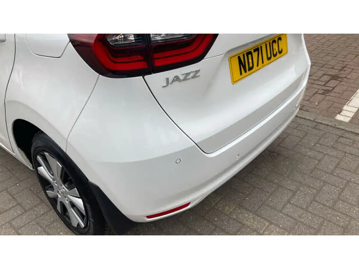 2021-honda-jazz-15-i-mmd-sr-109ps-big-26