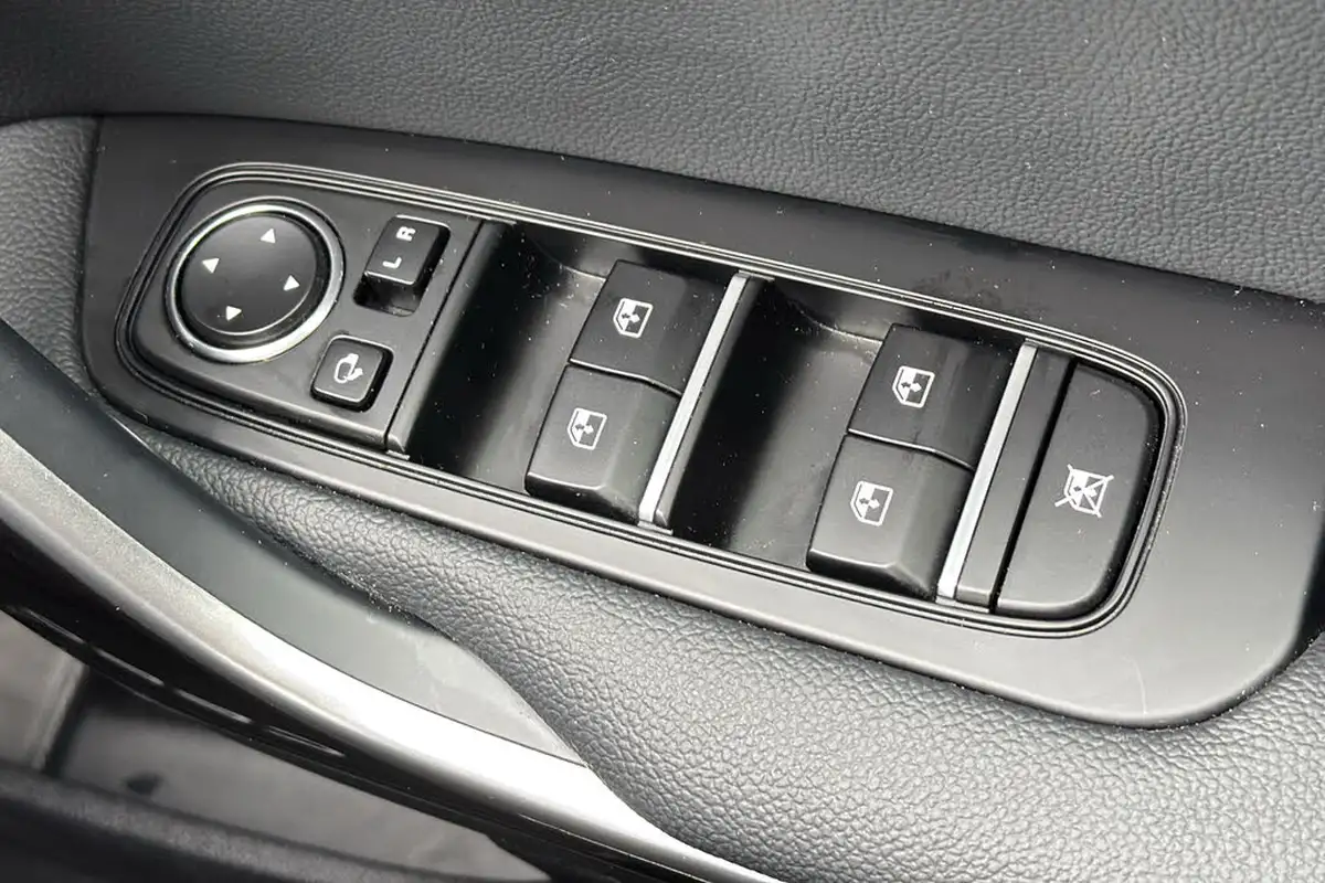2024-kia-ceed-15-t-gdi-3-hatchback-big-27