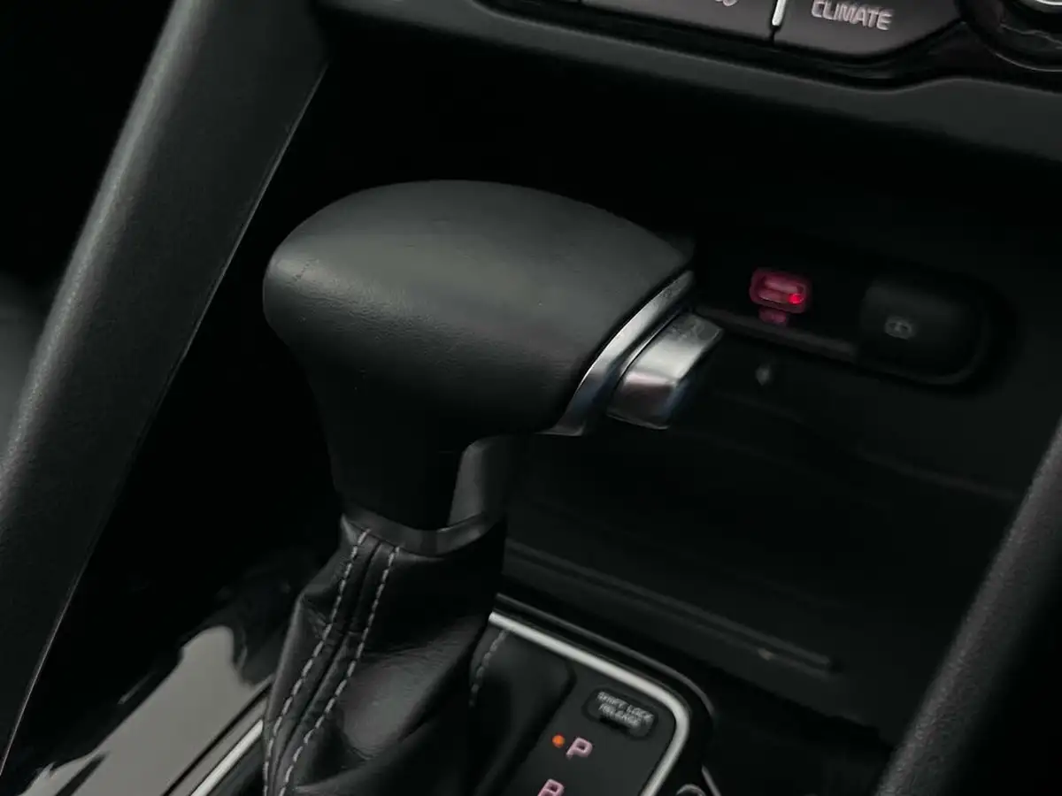 2019-kia-niro-16-gdi-4-156kwh-big-31