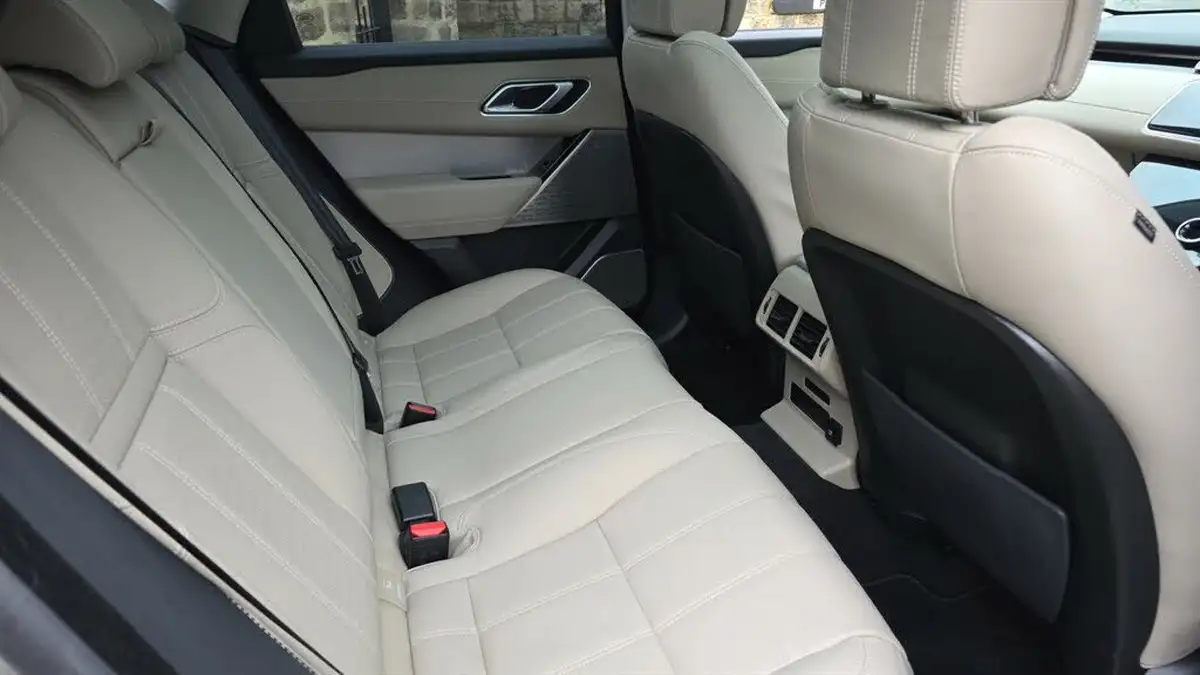 2021-land-rover-range-rover-velar-30-d300-r-dynamic-hse-big-17