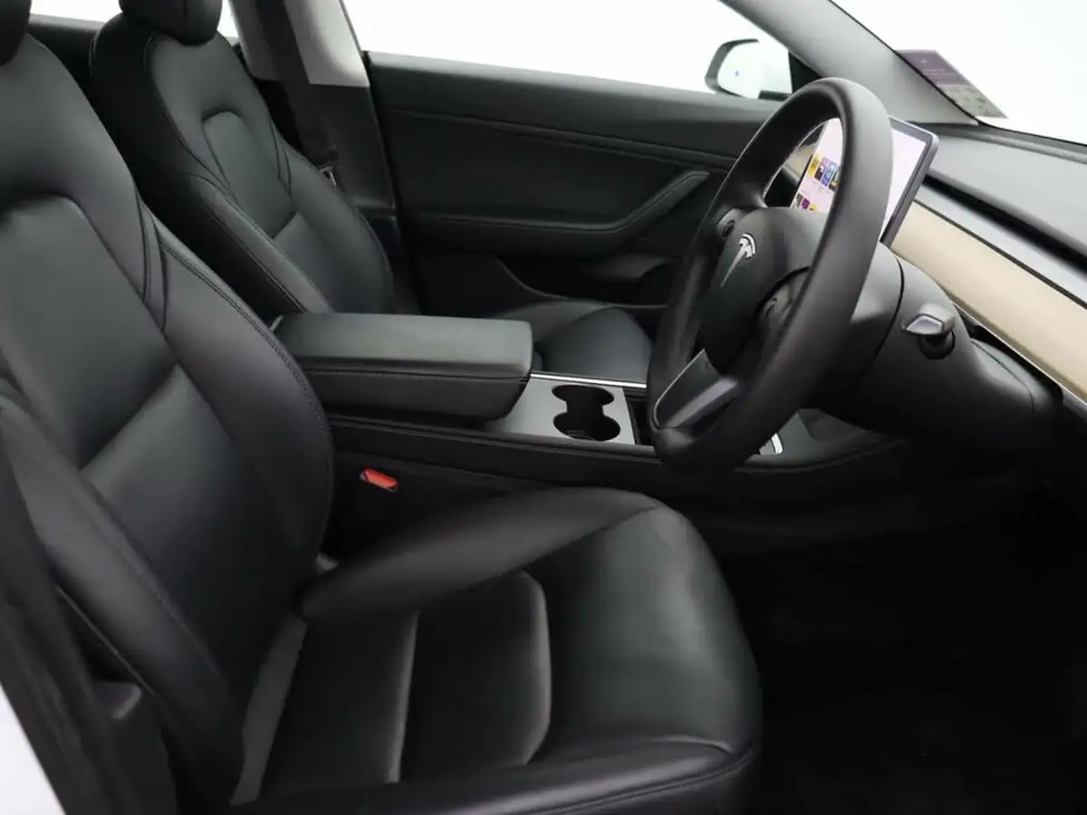 2020-tesla-model-3-e-long-range-big-12