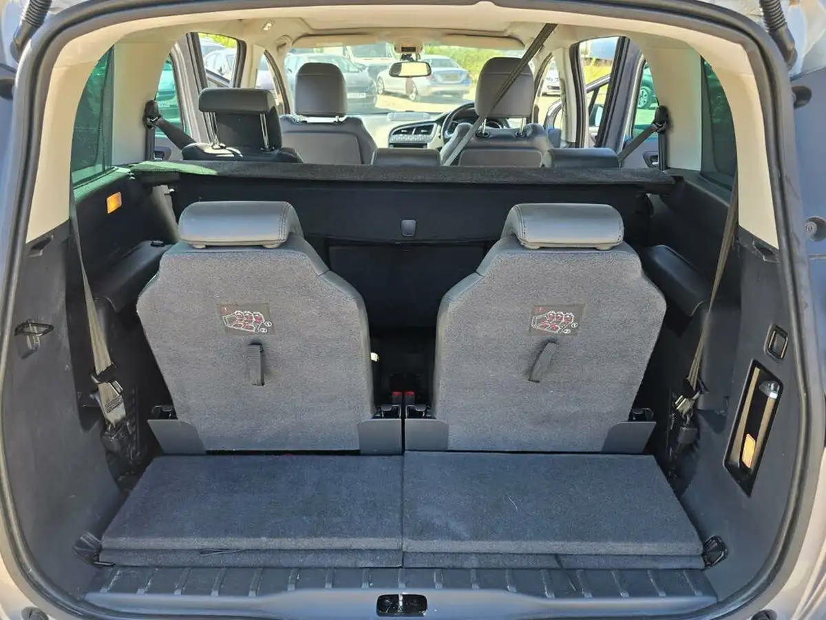 2015-peugeot-5008-16bluehdi-allure-auto-big-42