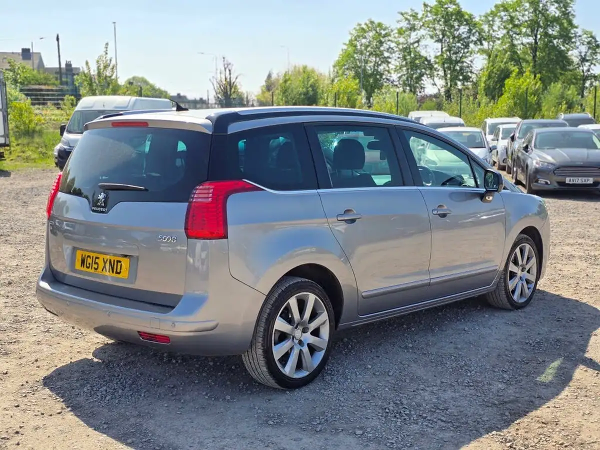 2015-peugeot-5008-16bluehdi-allure-auto-big-18