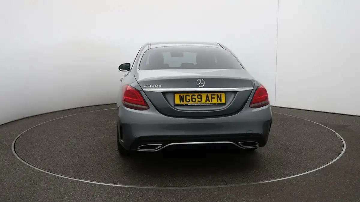 2019-mercedes-benz-c-class-20d-c300d-amg-line-245ps-ss-saloon-4d-big-6