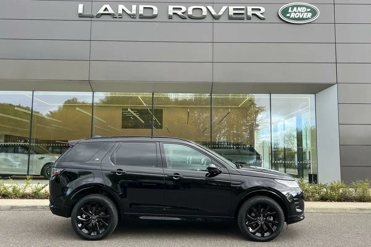 2024-land-rover-discovery-sport-15-p300e-dynamic-se-big-1
