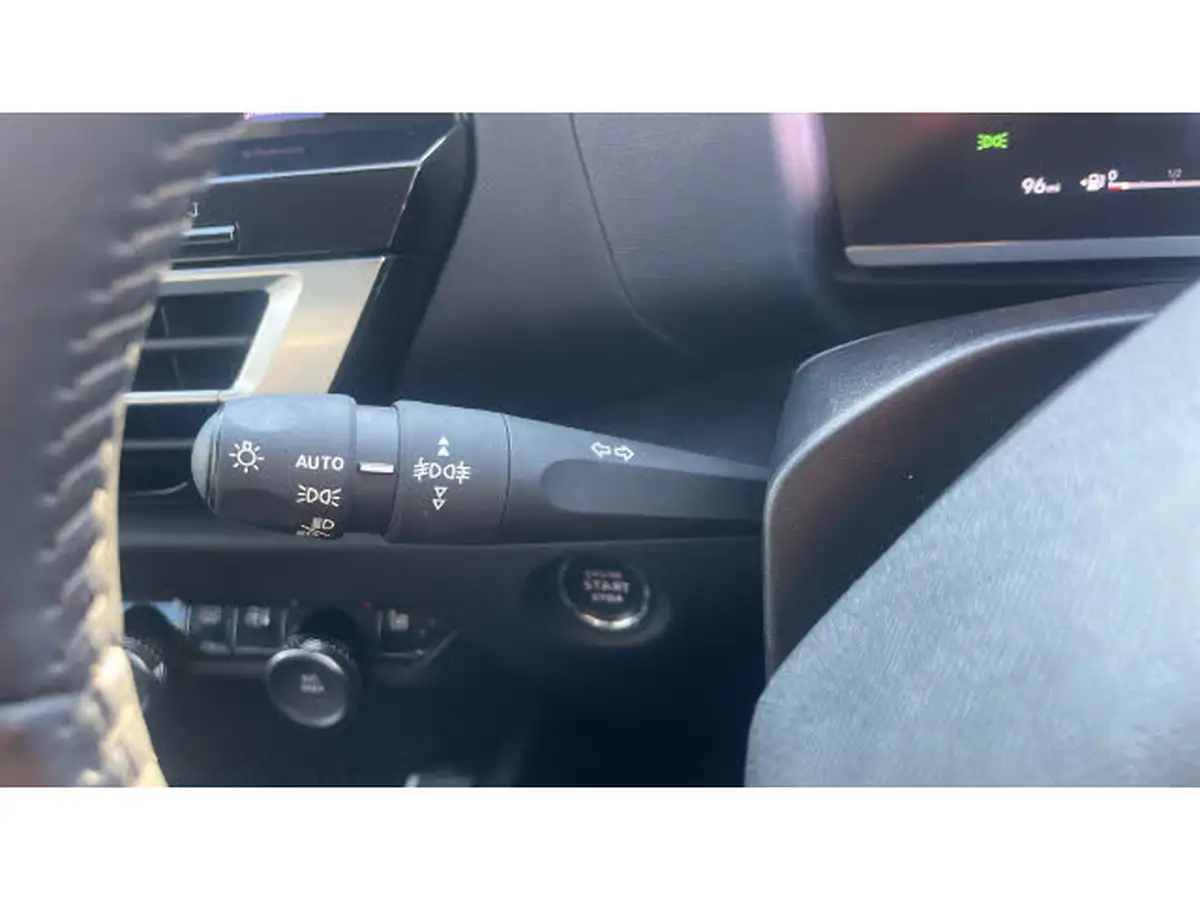 2023-citroen-c4-12-puretech-max-big-27