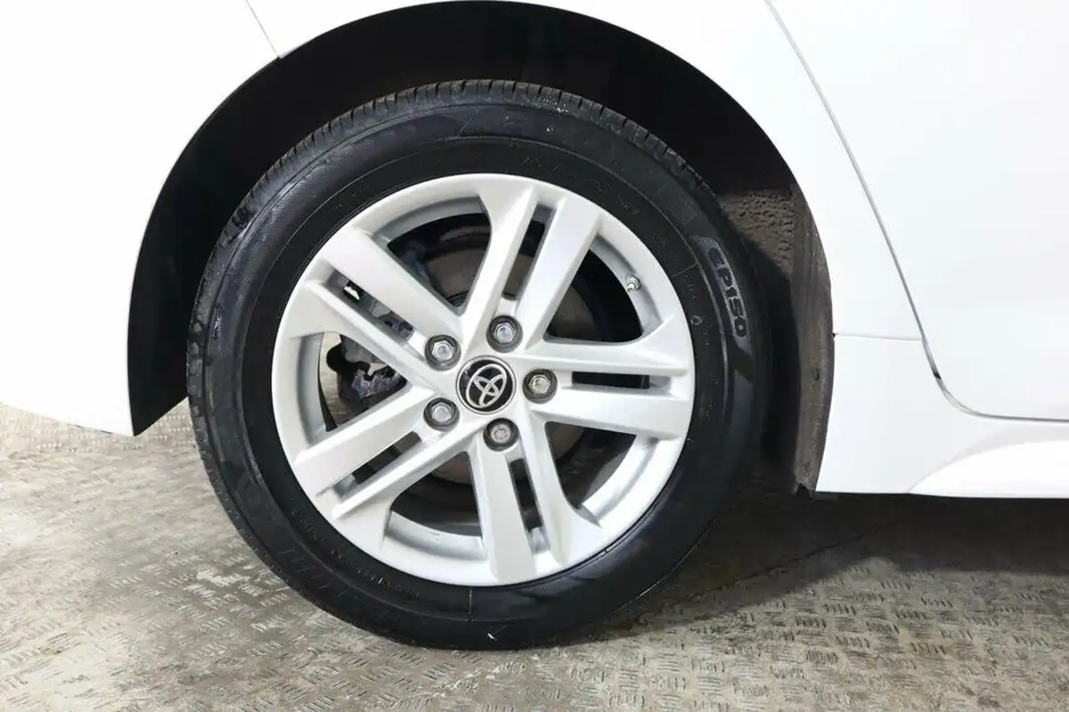 2022-toyota-corolla-18-vvt-i-icon-120bhp-trk-hatchback-5d-big-27
