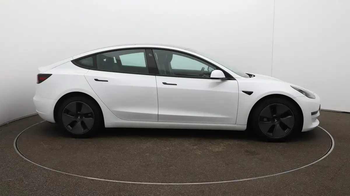 2021-tesla-model-3-e-long-range-4x4-big-42