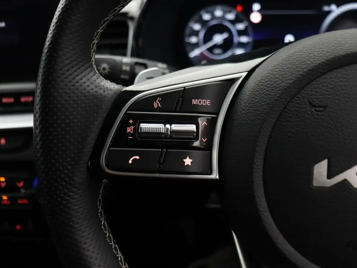 2023-kia-pro-ceed-15-t-gdi-gt-line-s-158bhp-big-15