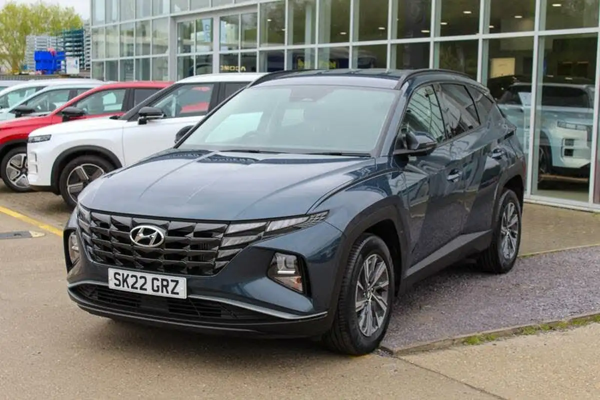 2022-hyundai-tucson-16-t-gdi-se-connect-150ps-big-2