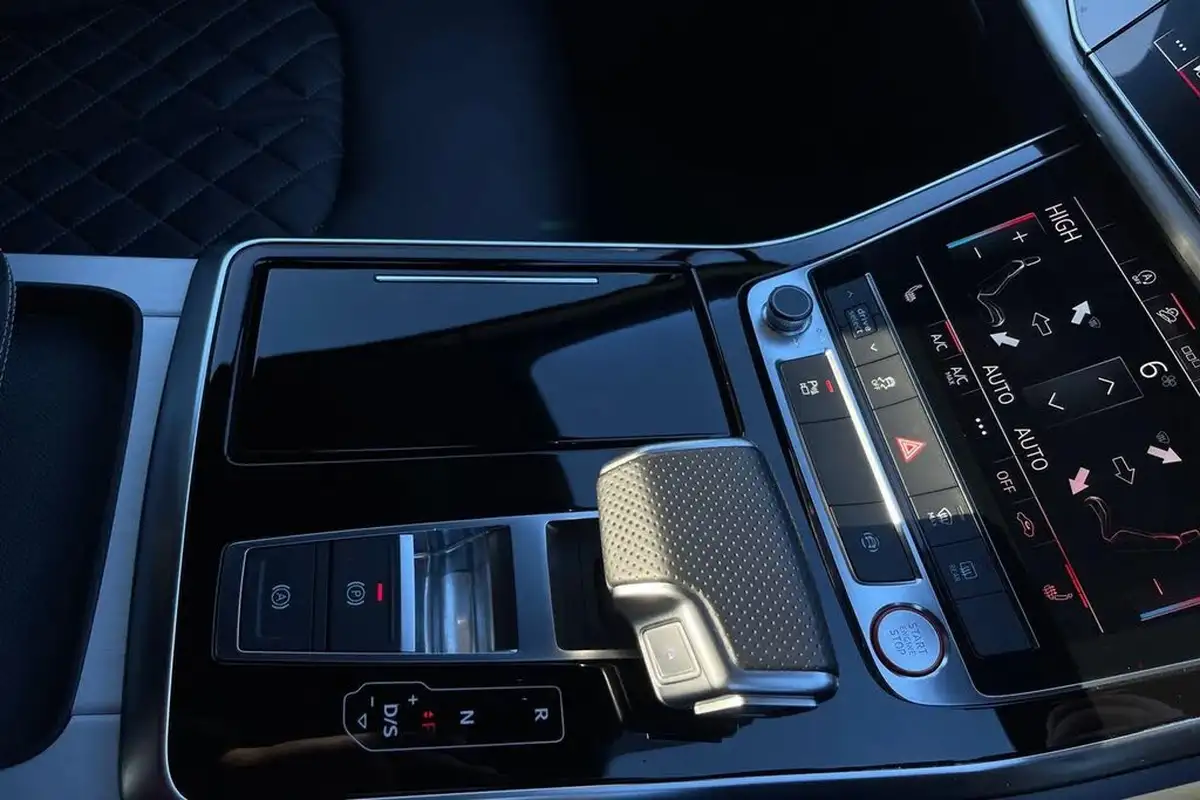 2020-audi-sq7-40tdi-big-19