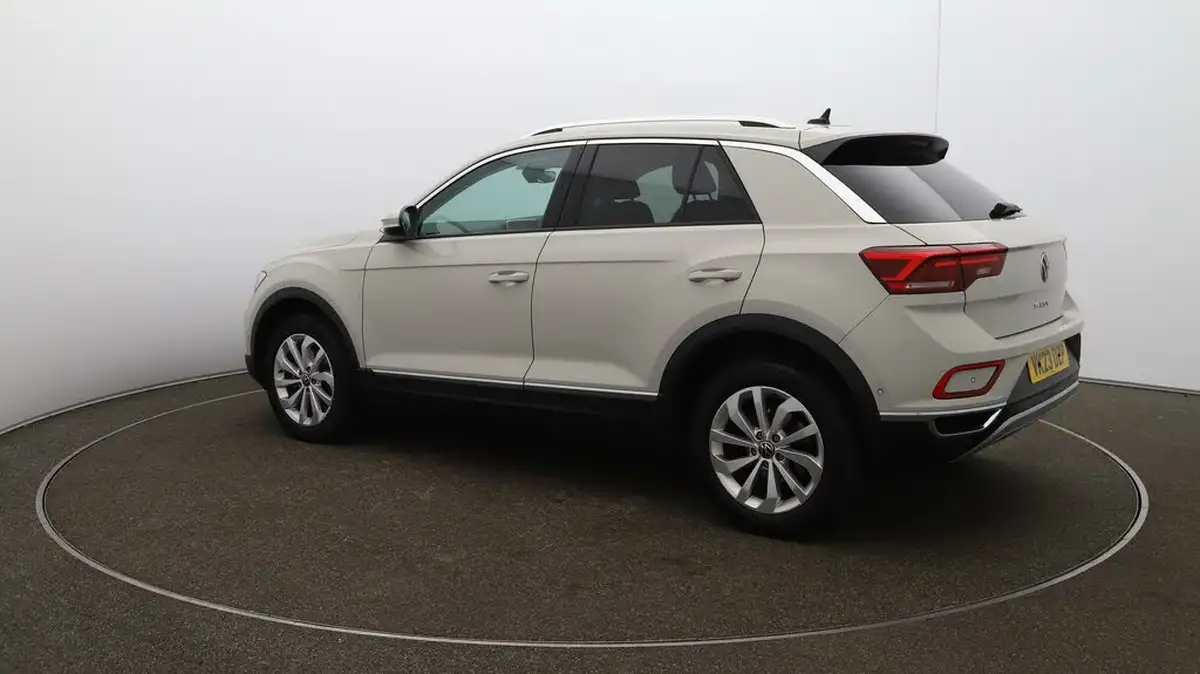 2023-volkswagen-t-roc-15-tsi-style-hatchback-5d-big-26
