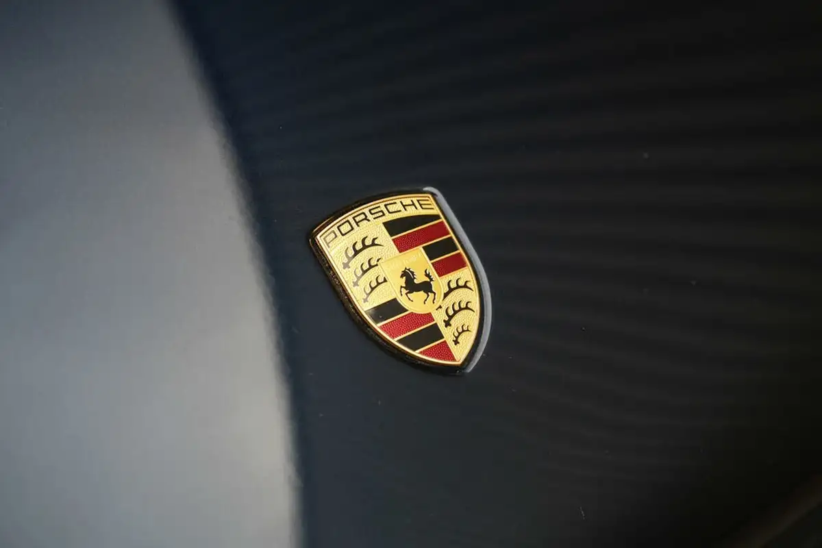 2016-porsche-macan-30td-s-big-64