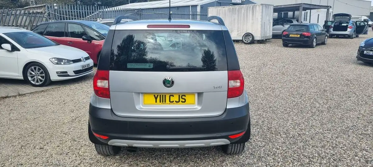 2013-skoda-yeti-12-elegance-105ps-dsg-big-4