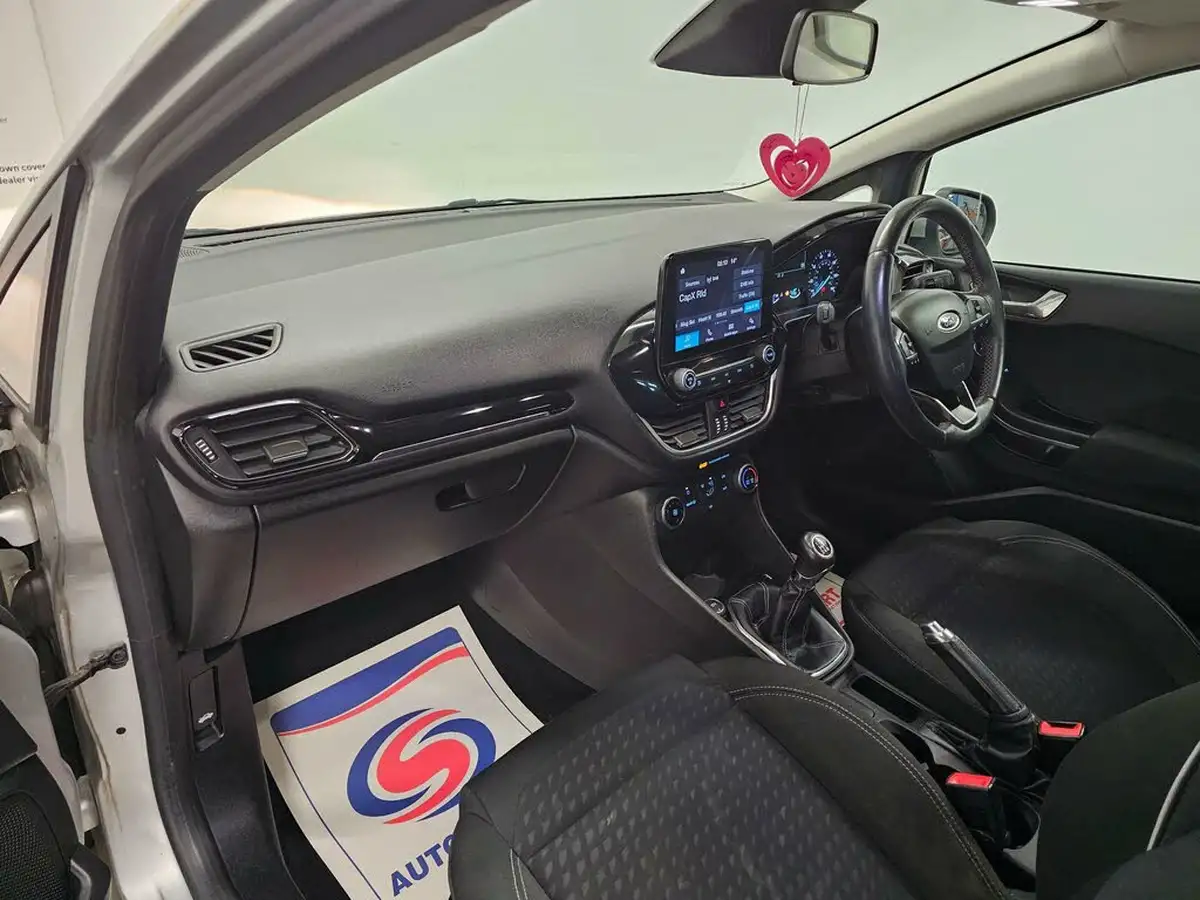 2018-ford-fiesta-11-ti-vct-zetec-5d-big-9