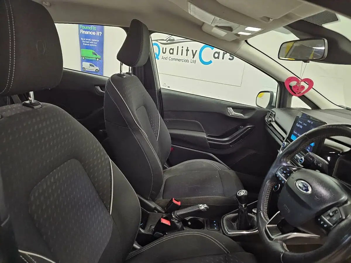2018-ford-fiesta-11-ti-vct-zetec-5d-big-13