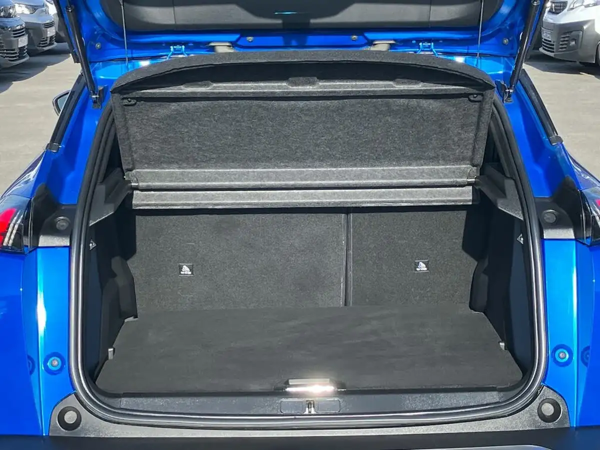 2022-peugeot-2008-suv-e-gt-big-19